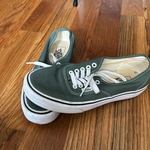 Men’s Size 8 Vans Green